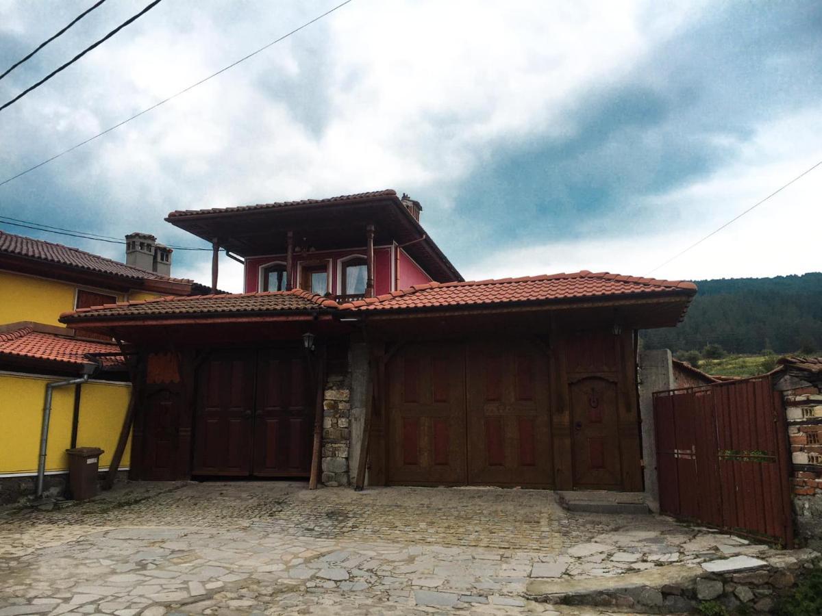 Стаи За Гости Бащино Огнище Koprivshtitsa Exterior photo